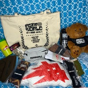 Travis Scott astroworld bundle 18 items cacti pillow tote socks bear cup utopia